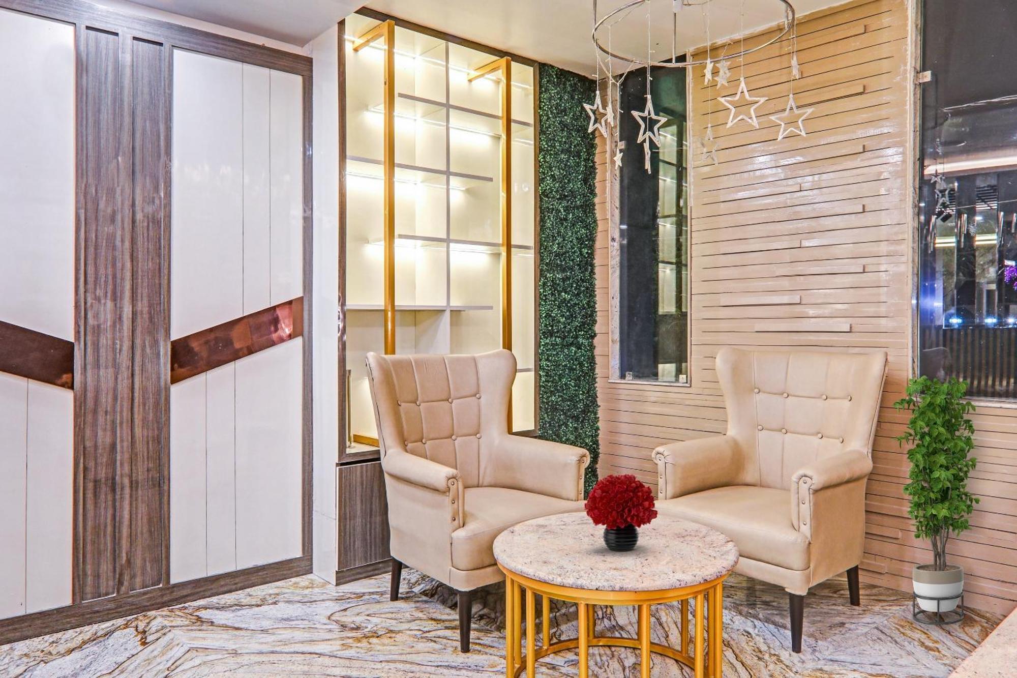 Super Townhouse Hotel Impact Chinhat Bagian luar foto